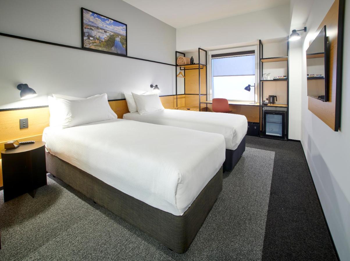 Отель Ibis Hamilton Tainui Экстерьер фото